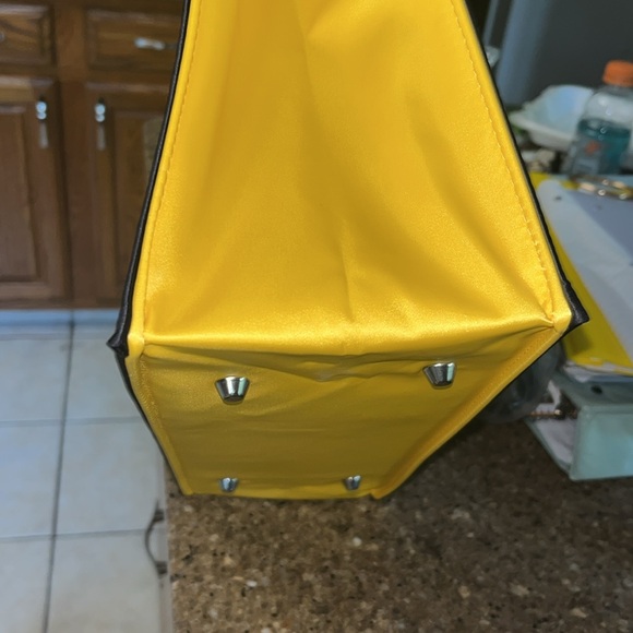 NWOT PANQQBORN DESIGN BLACK AND GOLD COMPUTER BAG - Picture 6 of 10